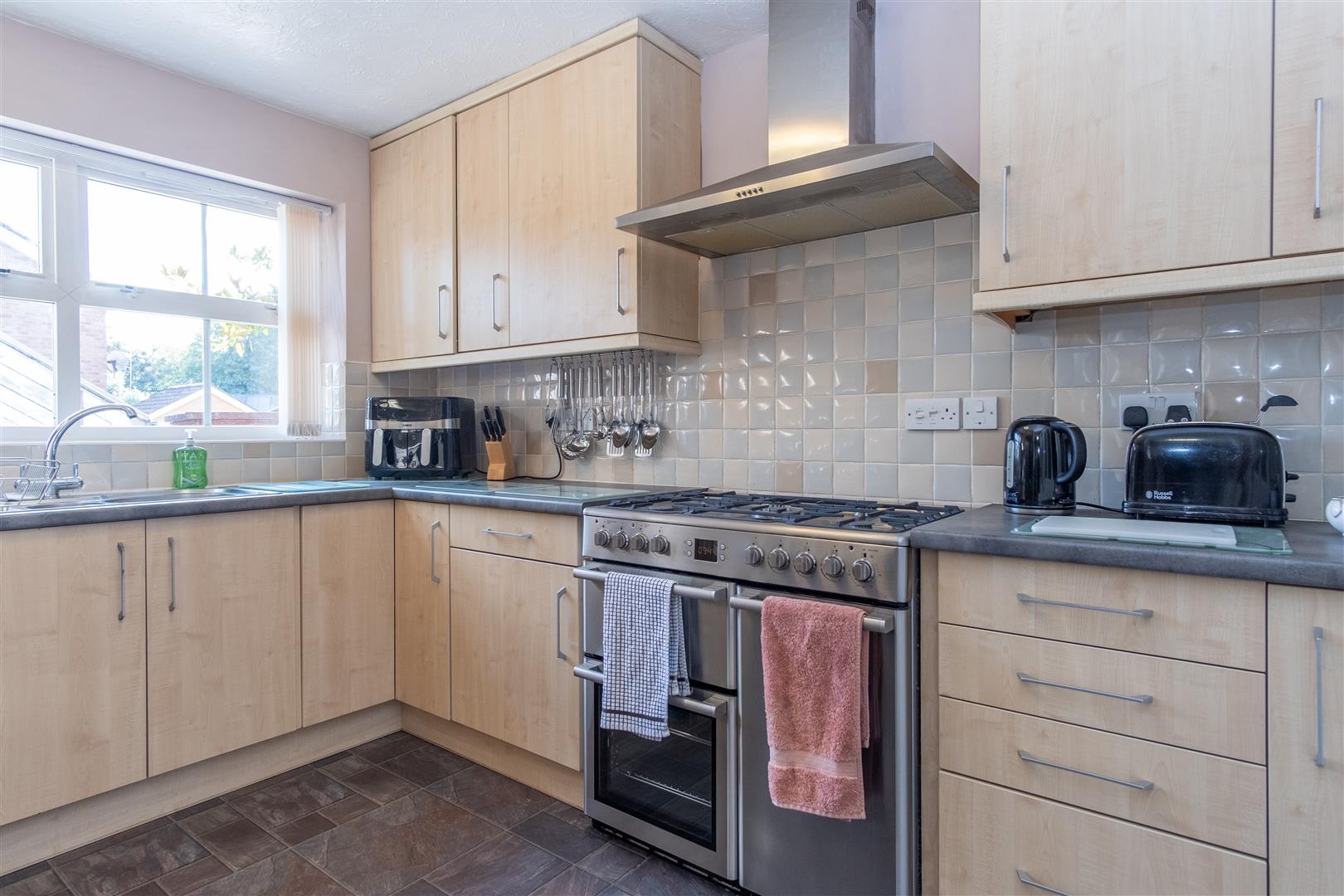 4 bed property in Whittle Park, Chorley